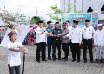 Staf Ahli Bupati Ketapang Lepas Ribuan Peserta Pawai Tarhib Ramadan