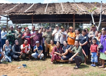 Bupati Sujiwo Ajak Masyarakat Bantu Korban Banjir