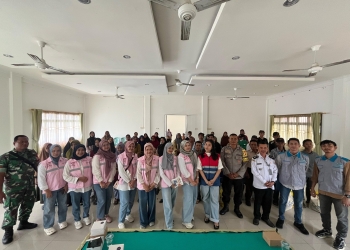 Sambut Ramadhan, Srikandi dan YBM PLN Sosialisasikan Bahaya Listrik dan Berbagi Kebahagiaan ke Masyarakat Desa Saigon