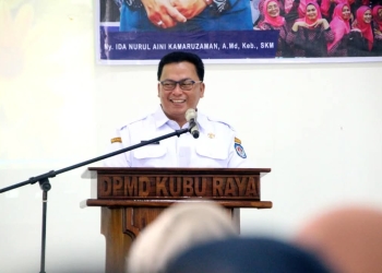 Kapal Tangker Pertamina “Kencing” di Sungai Kapuas Pontianak