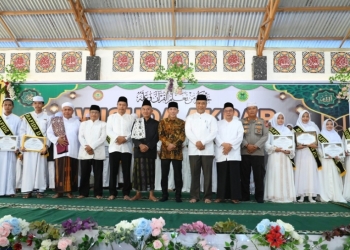 Wabup Ketapang Hadiri Wisuda Akbar Tahfidzul Qur’an
