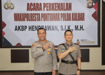 Kombes Pol Adhe Hariadi Pimpin Upacara Pelantikan Wakapolresta Pontianak AKBP Hendrawan