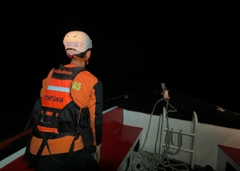 Ombak Besar Tenggelamkan Dua Kapal Motor dan Satu Speedboat, Empat Orang Hilang