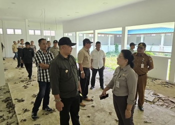 Bupati Ketapang Tinjau Kondisi RS Pratama Sandai, Targetkan Beroperasi Tahun 2026