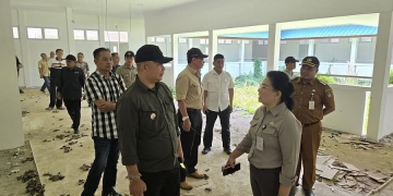 Bupati Ketapang Tinjau Kondisi RS Pratama Sandai, Targetkan Beroperasi Tahun 2026