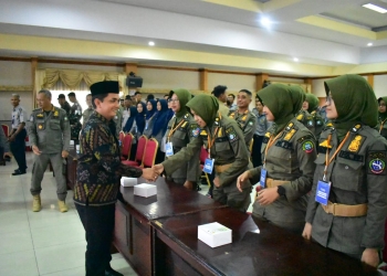 Polres Kubu Raya Gelar Rekonstruksi Remaja Tuli Bisu Tikam Tetangga Hingga Tewas