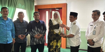 Panik dan Salah Injak Pedal, Chery J6 Hantam 9 Sepeda Motor Parkir dan Ruko di Pontianak