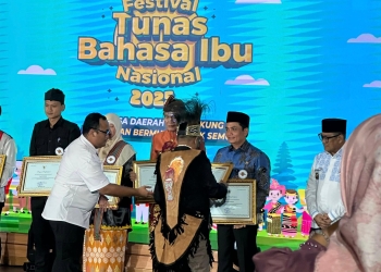 Dukung Pelestarian Bahasa Daerah, Wali Kota Pontianak Raih Penghargaan Nasional