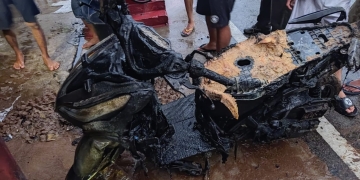 Dua Sepeda Motor Terbakar di Desa Pal Sembilan, Polisi Turun Selidiki