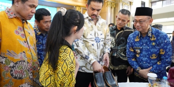 Dorong Digitalisasi UMKM Kalbar Naik Kelas, Menteri Maman Siap Fasilitasi