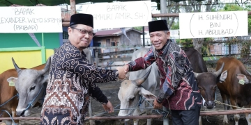 25 Hewan Kurban Diserahkan ke Masjid Agung Al-Ikhlas Ketapang