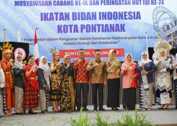 Tertibkan Papan Reklame di Ayani Pontianak, Edi Ingin Penataan Kota Lebih Rapi