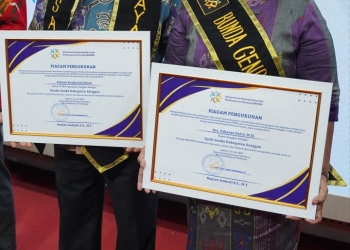 Resmi Dikukuhkan Jadi Ayah-Bunda Genre Kabupaten Sanggau