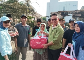 Wako Pontianak Serahkan Bantuan Sandang dan Pangan kepada Korban Kebakaran di Paris 2