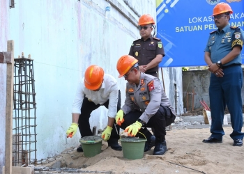 SPPG Polres Ketapang Mulai Dibangun, Bupati Alexander Letakkan Batu Pertama