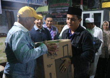 Bahasan Serahkan Bantuan Perlengkapan kepada Posyandu, Dorong Percepatan Penurunan Stunting di Pontianak