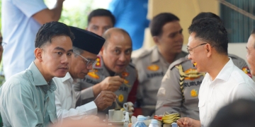 Edi Kamtono Dampingi Wapres Gibran Tinjau Pasar Flamboyan Pontianak