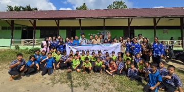 Dorong Digitalisasi dan Peningkatan Pendidikan, PLN UIP KLB Serahkan Bantuan Fasilitas Pembelajaran ke SDN 10 Lumut Bungkang