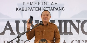 Alexander Wilyo Resmi Luncurkan Ketapang Media Center, Tanggapi Aduan Maksimal 2 x 24 Jam