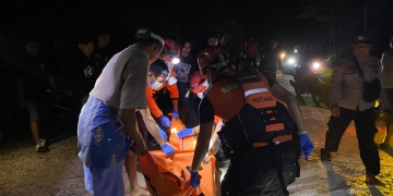 Tim SAR Gabungan Kembali Selamatkan Nelayan Mati Mesin di Ketapang