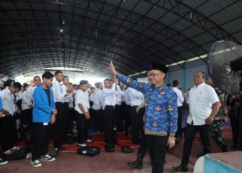 Pemkot Pontianak Salurkan Bantuan ke 381 Petani Terdampak Puting Beliung