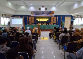 Pemkot Pontianak Salurkan Bantuan ke 381 Petani Terdampak Puting Beliung