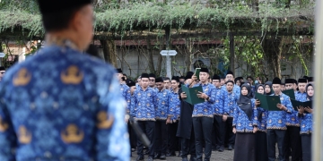 Pemkot Pontianak Salurkan Bantuan ke 381 Petani Terdampak Puting Beliung