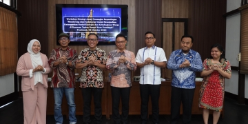 Gandeng Dinas Sosial, PT Pegadaian Cabang Ketapang Gelar Baksos