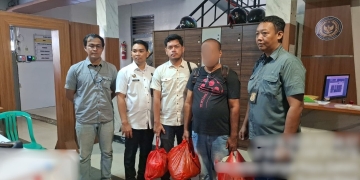 Bea Cukai Kalbagbar Serahkan Tersangka Penyelundupan Daging dan Rokok Ilegal ke Kejari Bengkayang