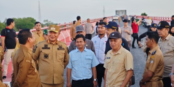 Pemkab Ketapang Gandeng CSR Perusahaan Bangun Jalan Akses Antar Provinsi
