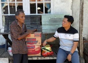 AJK Salurkan Bantuan kepada Korban Kebakaran di Benua Kayong