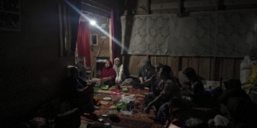 Terang di Hari Kesaktian Pancasila, PLN Wujudkan Listrik Berkeadilan di Desa Papagaran