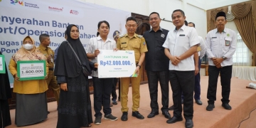 Pemkot Pontianak Serahkan Bantuan Transportasi kepada 270 Petugas Fardhu Kifayah