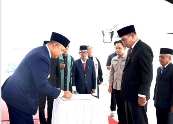 Bupati Ketapang Lantik Dewan Pengawas RSUD dr. Agoesdjam, Tegaskan Kesehatan Jadi Prioritas Utama