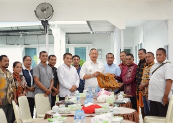 Bupati Alex Terima Silaturahmi Flobamora, Tekankan Harmoni dan Kebersamaan di Ketapang