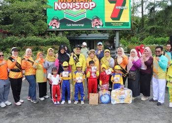 Bunda Yanieta Buka Sosialisasi PAUD dan Senam Anak Indonesia Hebat di Taman Digulis Untan