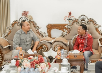 Alexander Wilyo Sambut Hangat Kehadiran Bupati Ngada Raymundus Bena