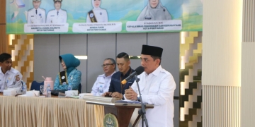 Pemkot Pontianak Serahkan Bantuan 67 Jenis Barang Kebutuhan Warga