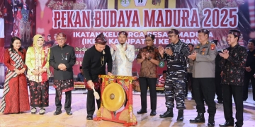 Pekan Budaya Madura Resmi Dibuka, Bupati Alexander Apresiasi IKBM Ketapang