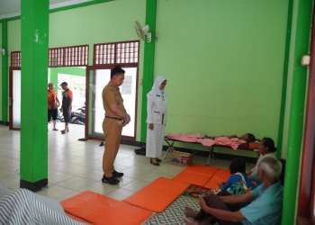 21 Warga Pontianak Barat Diungsikan Dampak Banjir Rob Lanjutan, Edi Kamtono: Keselamatan Jiwa Prioritas Utama