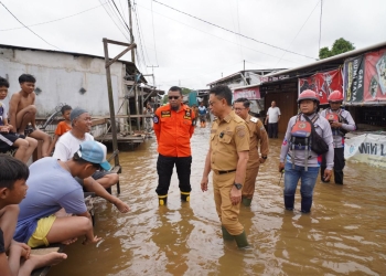21 Warga Pontianak Barat Diungsikan Dampak Banjir Rob Lanjutan, Edi Kamtono: Keselamatan Jiwa Prioritas Utama