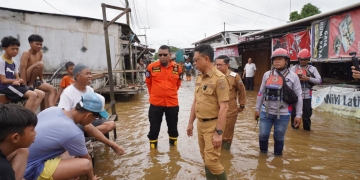 21 Warga Pontianak Barat Diungsikan Dampak Banjir Rob Lanjutan, Edi Kamtono: Keselamatan Jiwa Prioritas Utama