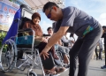 Terharu Terima Bantuan Kursi Roda, Mirnawati Ucapkan Terima Kasih kepada Wali Kota Pontianak