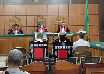 Sumastro Divonis 4 Tahun 7 Bulan Penjara