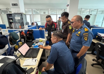 Kejati Kalbar Geledah Lima Lokasi Terkait Dugaan Korupsi Tambang Bauksit PT Laman Mining