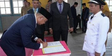 Bupati Ketapang Lantik Kades PAW Asam Jelai