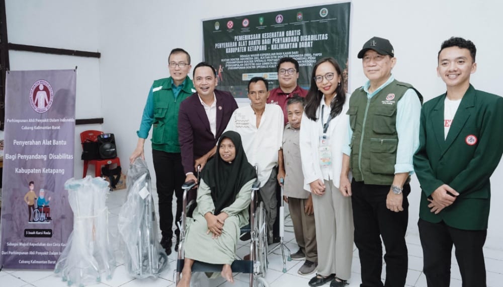 PAPDI Kalbar Salurkan Alat Bantu Bagi Penyandang Disabilitas di Ketapang