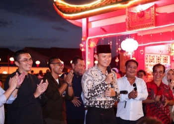 Lukisan Kuda Api jadi Jembatan Kepedulian, AHY Salurkan Bantuan untuk Warga Singkawang